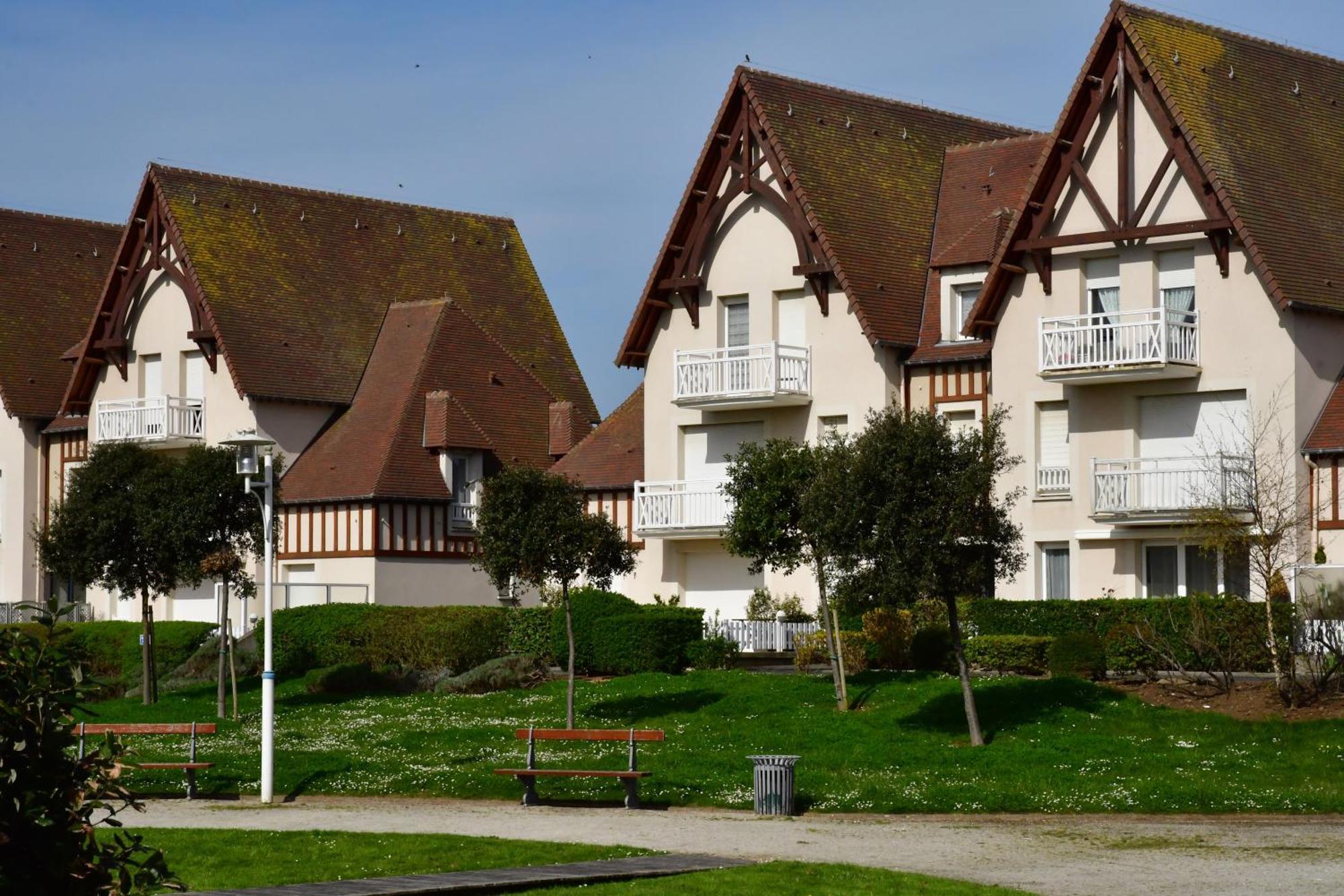 L'Esperluette - Magnifique Vue Mer Et Balcon Courseulles-sur-Mer Eksteriør billede